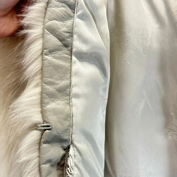 Saga Fox Blue Fox Real Fur Finland Ivory Cream Soft Luxury Glamorous Jacket Sz L - Picture 7 of 11